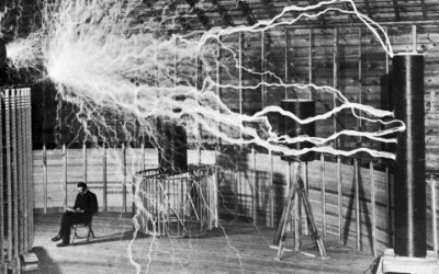 Twitter y la Electricidad: Tesla versus Edison
